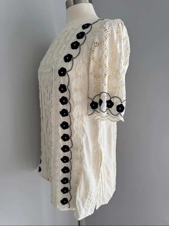 Floreat Anthropologie Tunic Blouse Top - Ivory/Black Floral Lace, Size 12 - Picture 8 of 11